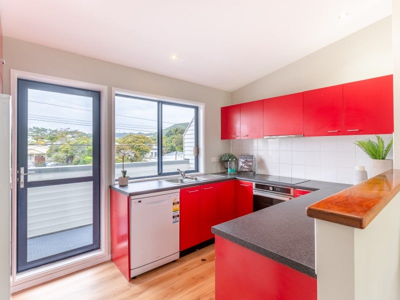 2G Hatton Street, Karori, Wellington - Carousel 2