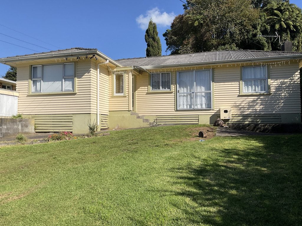 128 Huatoki Street, Frankleigh Park, New Plymouth - Carousel 1