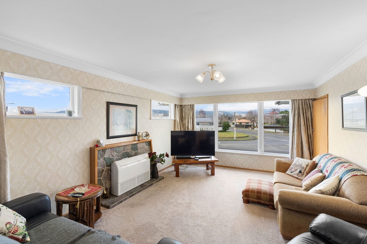 1 Glen Street, Levin, Levin - Carousel 2