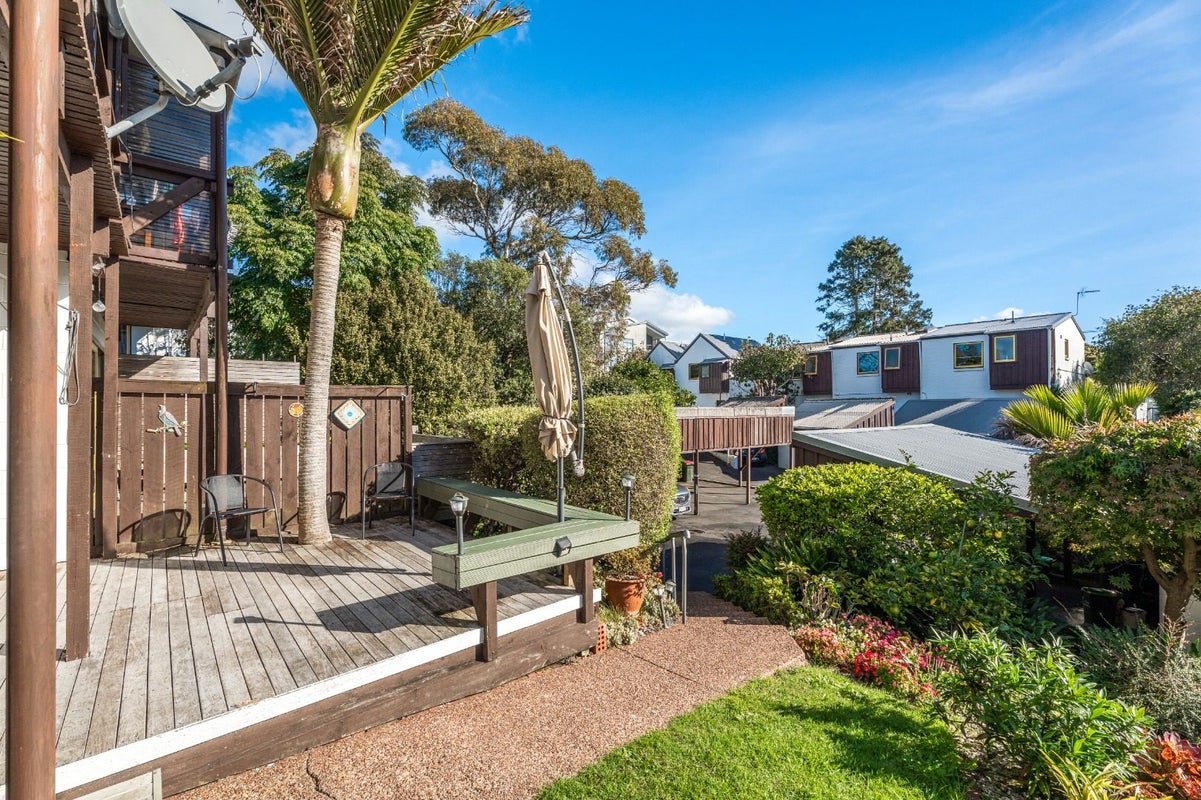 12/14 Fowlds Avenue, Sandringham, Auckland - Carousel 2