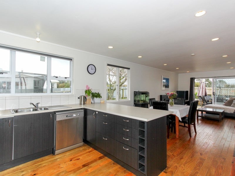 1187 Mangorei Road, Mangorei, New Plymouth - Carousel 2