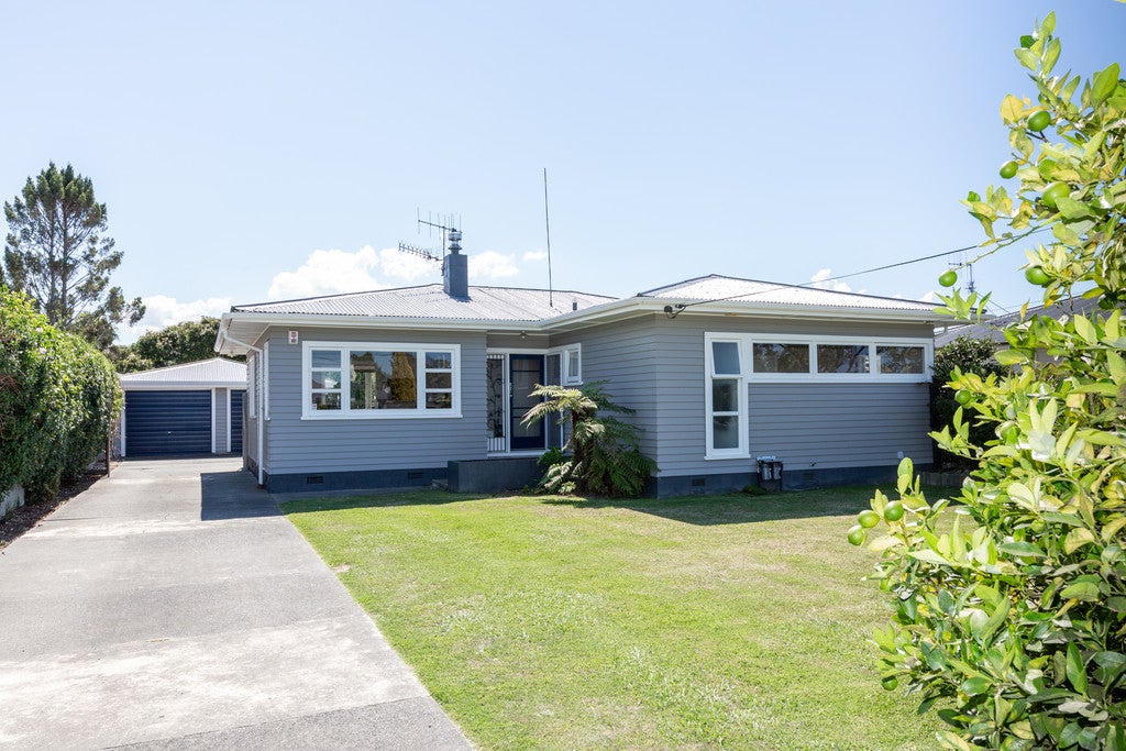 9 Harold Holt Avenue, Onekawa, Napier - Carousel 1