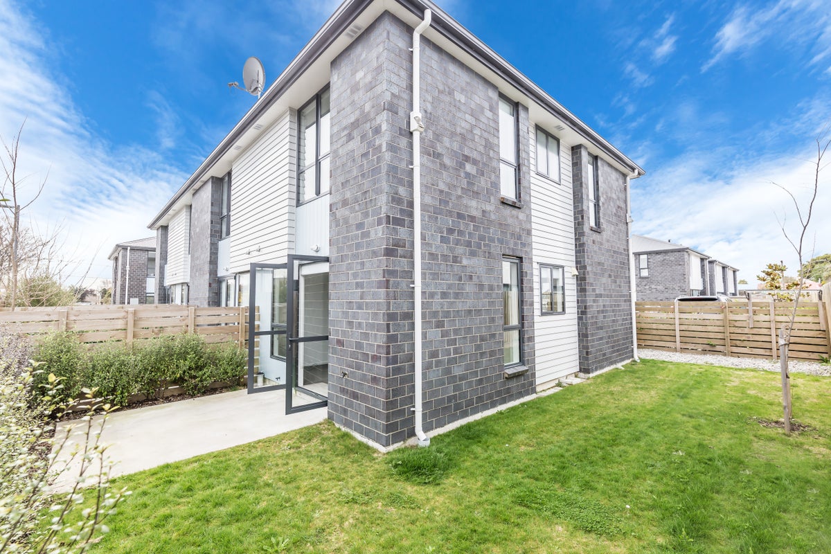 9/14 Buffon Street, Waltham, Christchurch - Carousel 1