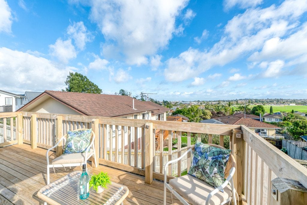 148A Aviemore Drive, Highland Park, Auckland - Carousel 2