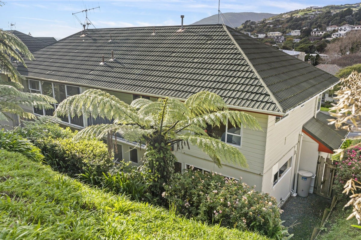 109 Main Road, Tawa, Wellington - Carousel 18