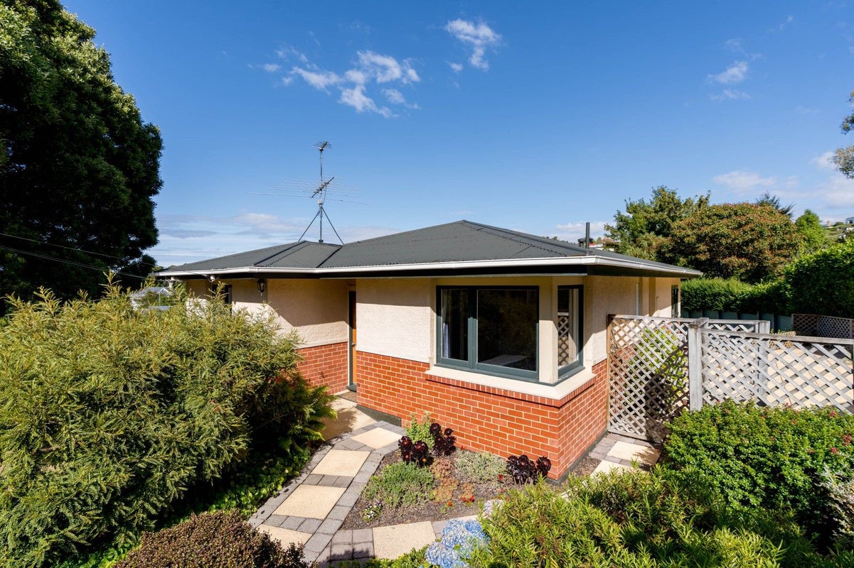 6 Stonelaw Terrace, Maori Hill, Dunedin - Carousel 2
