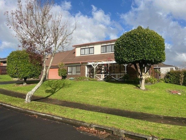 1 Kincraig Place, Highland Park, Auckland - Carousel 2
