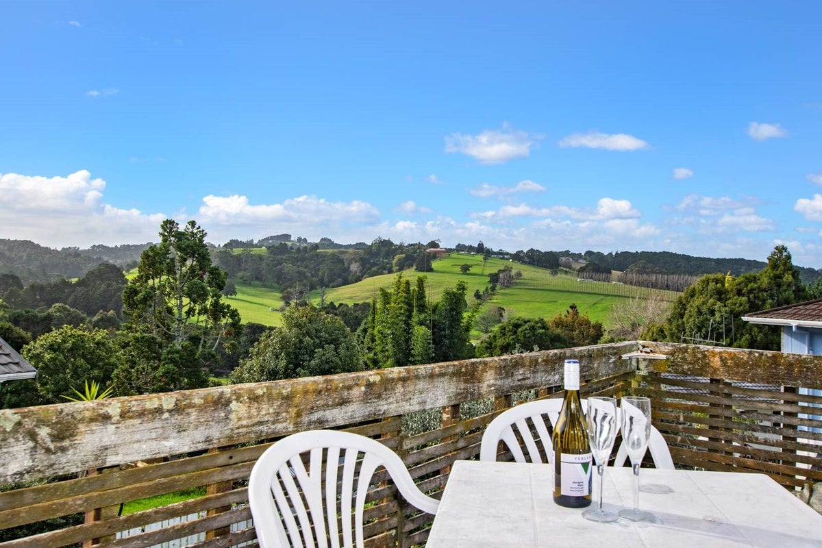 8 Escalona Street, Kamo, Whangarei - Carousel 2