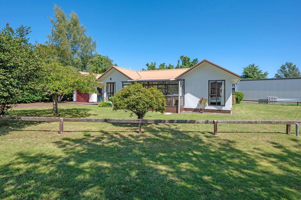 3 Candu Lane, Kinloch, Taupo - Carousel 1