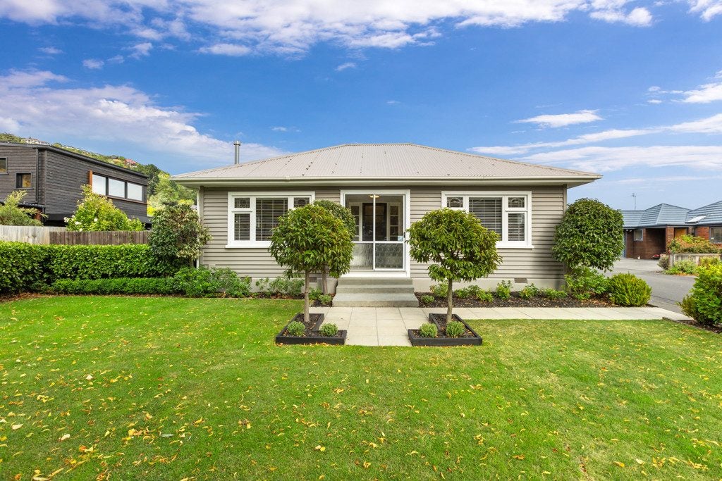 18 Bowenvale Avenue, Cashmere, Christchurch - Carousel 2