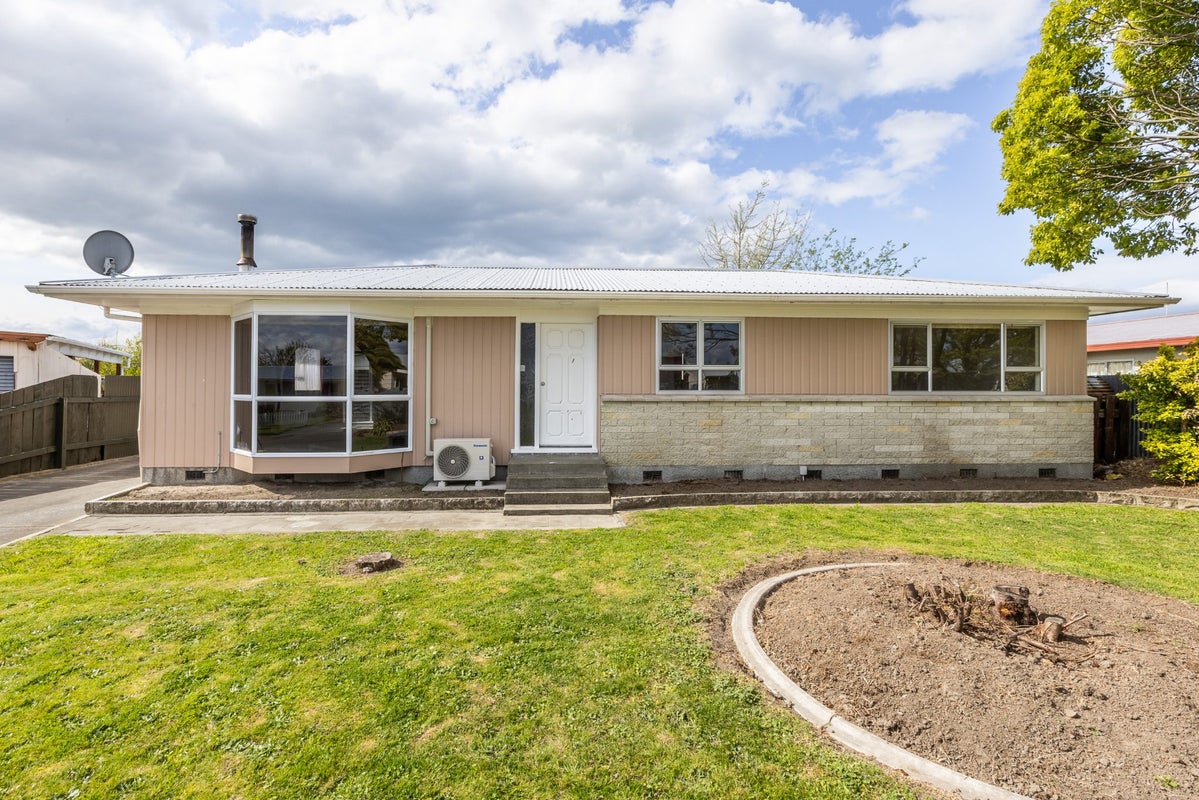 3 Wiltshire Place, Tamatea, Napier - Carousel 23