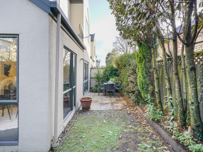 64D Champion Street, Edgeware, Christchurch - Carousel 20