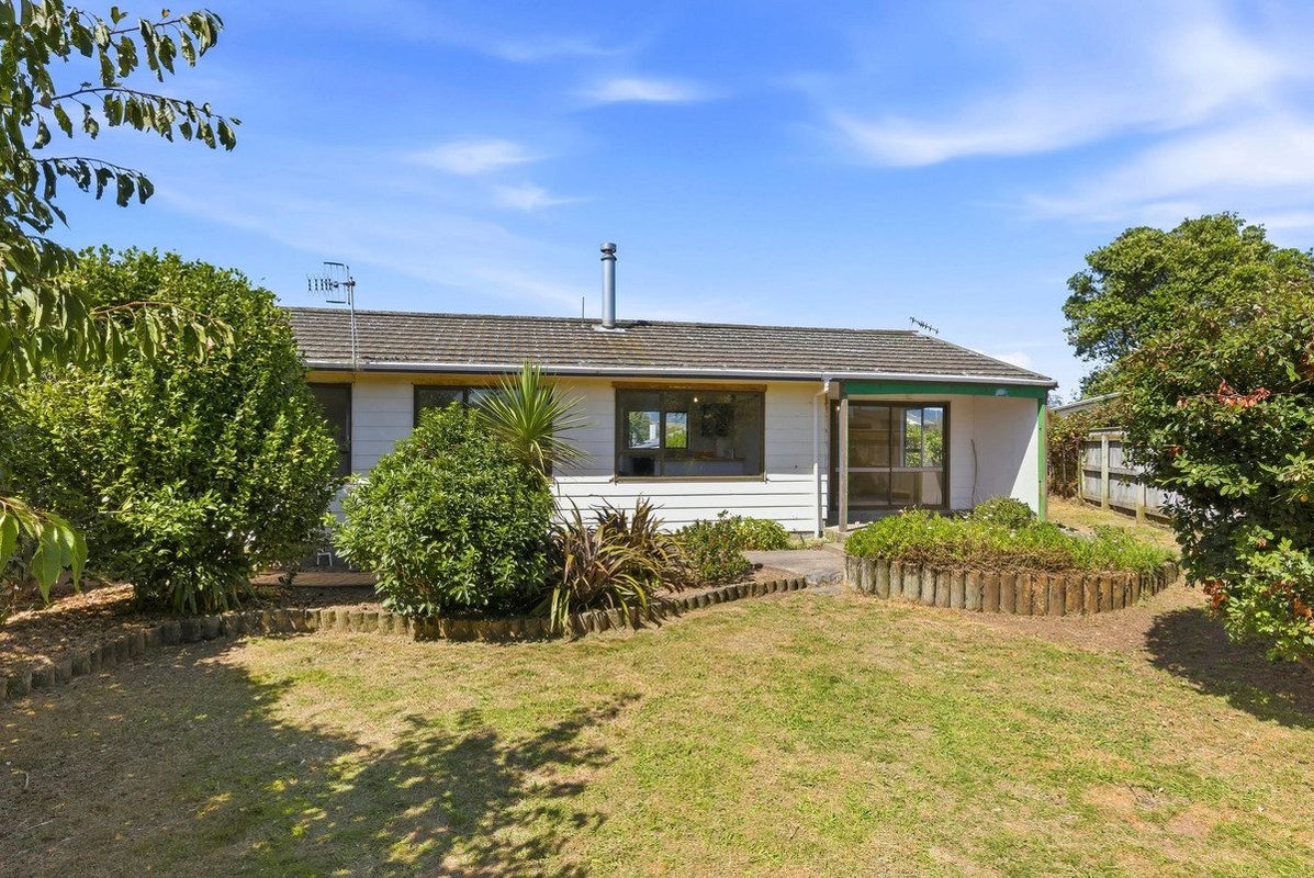 24B Olive Terrace, Paraparaumu Beach, Paraparaumu - Carousel 24