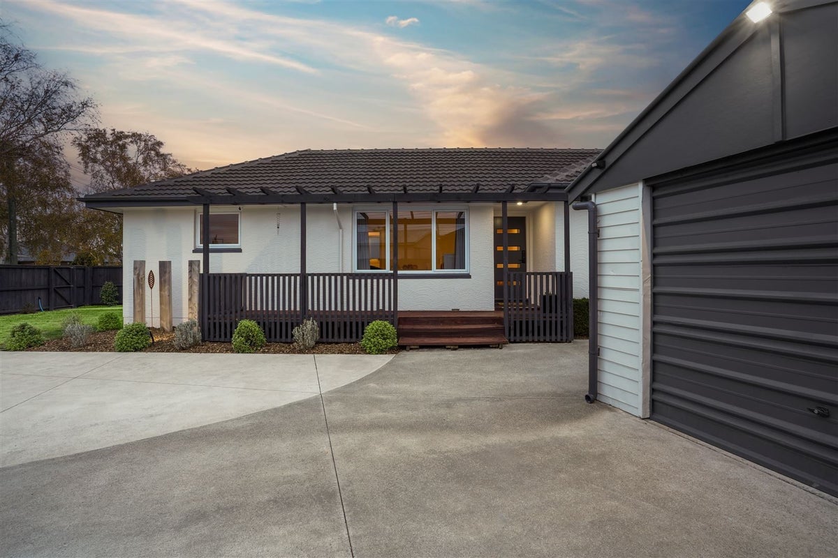 4 Fitzroy Place, Bishopdale, Christchurch - Carousel 2