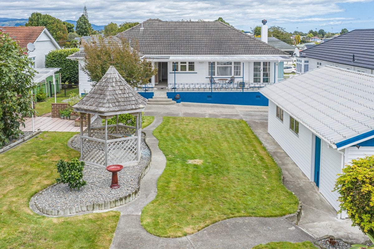 12 Paisley Street, Levin, Levin - Carousel 2