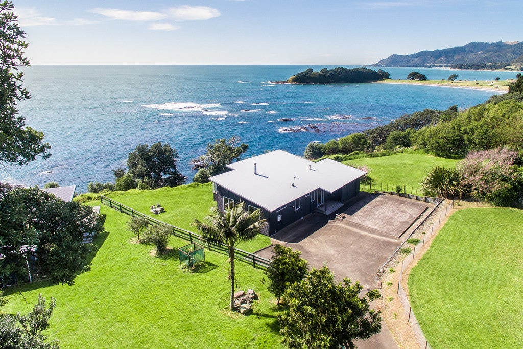 6925B S HWAY 35, Te Kaha - Carousel 2