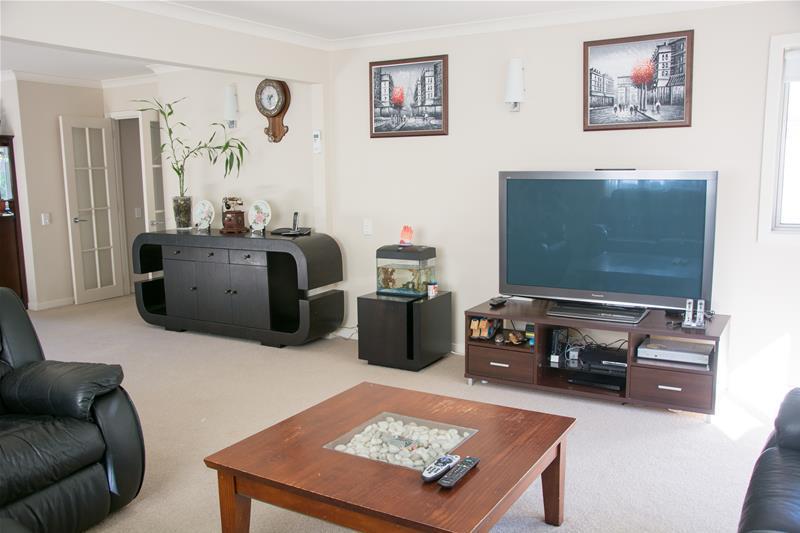 23 Yarnbrook Grove, Churton Park, Wellington - Carousel 2