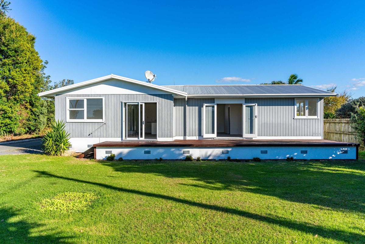 26 Argyle Street, Waipu, Waipu - Carousel 2