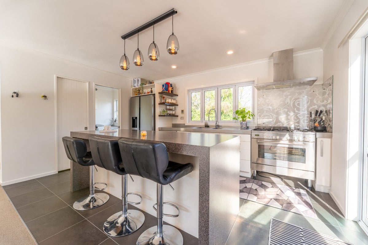6a Hawthorn Place, Gleniti, Timaru, Canterbury - Carousel 2