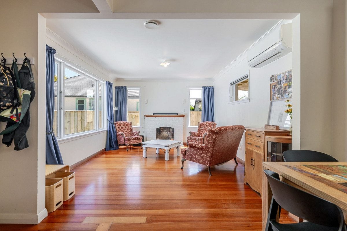 43 Birmingham Street, Takaro, Palmerston North - Carousel 2
