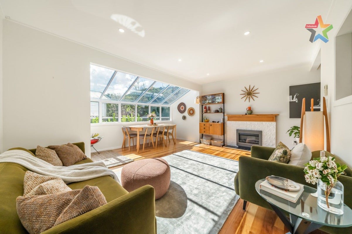 5 Maire Street, Eastbourne, Lower Hutt - Carousel 2