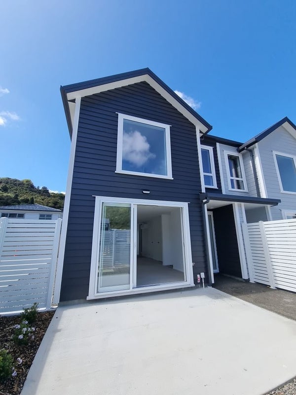 47 Te Ara o Puakawe, Wainuiomata, Lower Hutt - Carousel 1