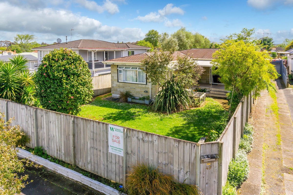 49 Bader Street, Bader, Hamilton - Carousel 26