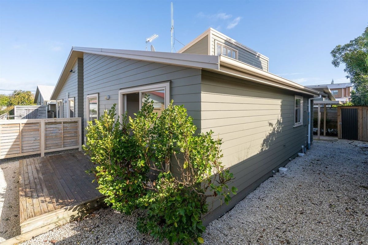 4D Gazeley Avenue, Silverdale, Hamilton - Carousel 2