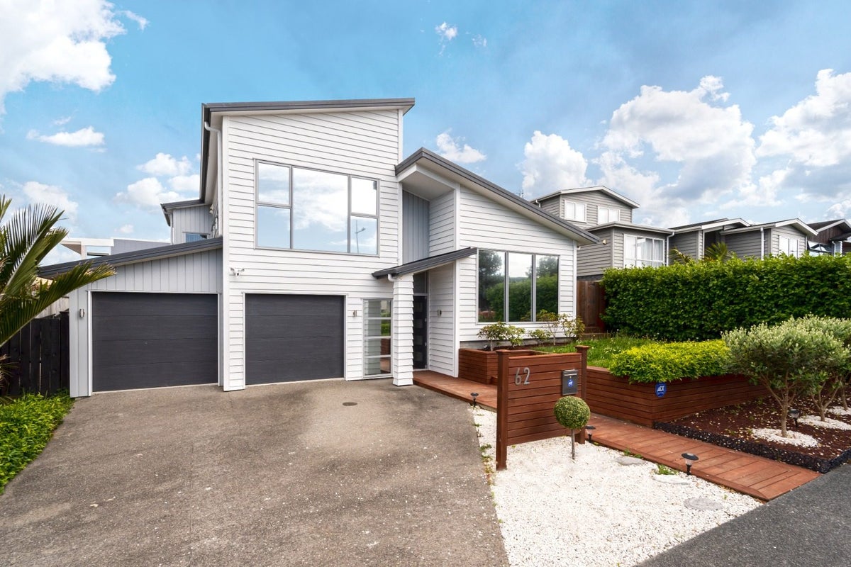 62 Caldera Drive, Long Bay, Auckland - Carousel 2