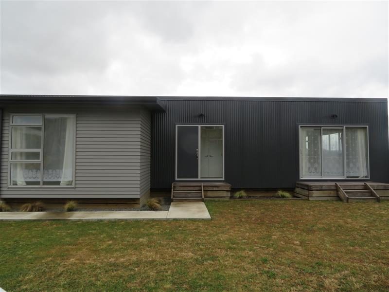 90 Sunstone Crescent, Timberlea, Upper Hutt - Carousel 1