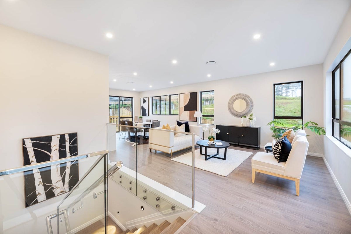 9 Kauri Gum Rise, Swanson, Auckland - Carousel 1