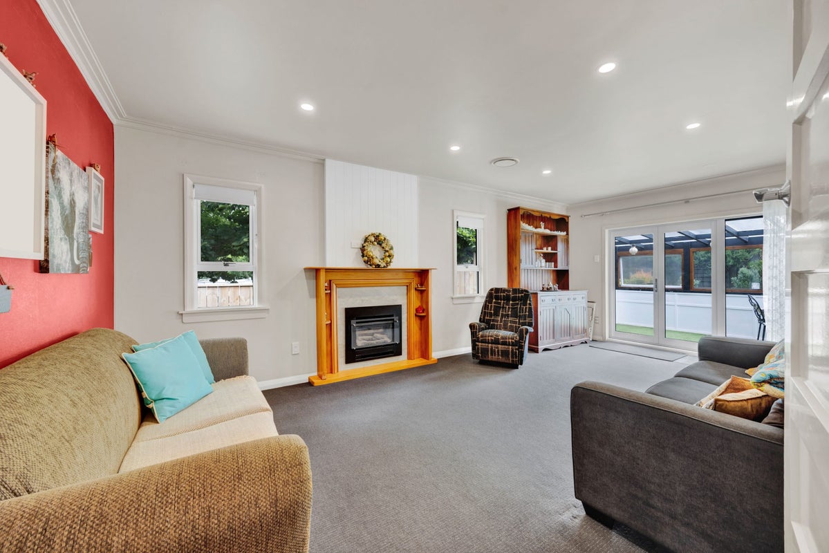 425 Saint Aubyn Street, Lynmouth, New Plymouth - Carousel 2