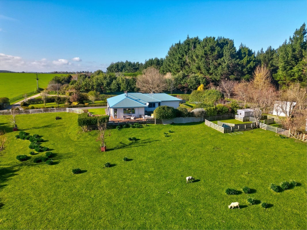 1204K State Highway 3, Kai Iwi, Whanganui - Carousel 1