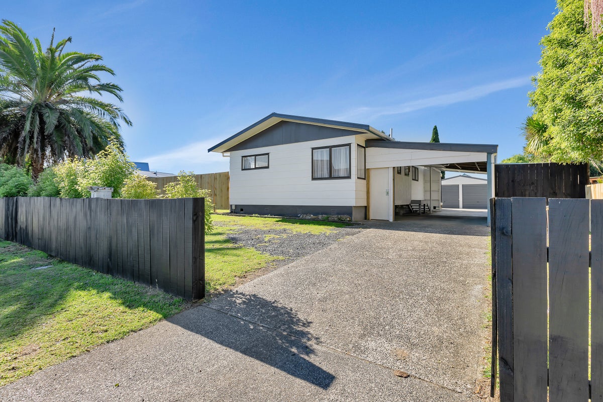 14 Townsend Place, Tikipunga, Whangarei - Carousel 1