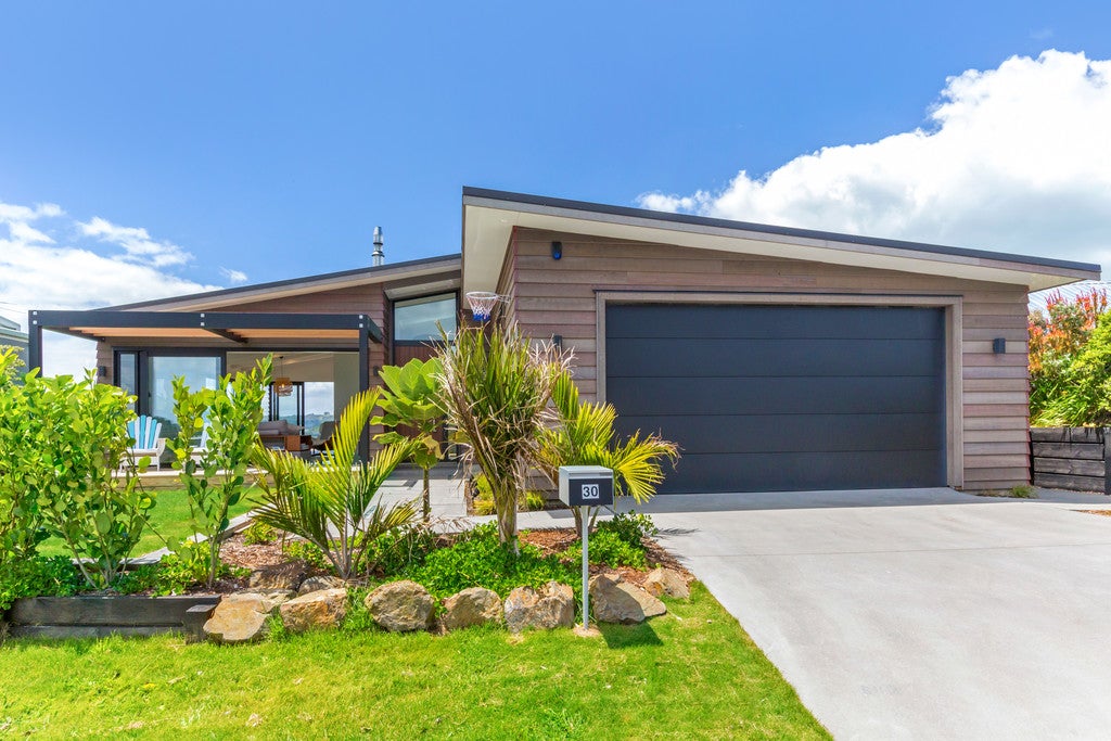 30 Kennedy Point Road, Surfdale, Waiheke Island - Carousel 2