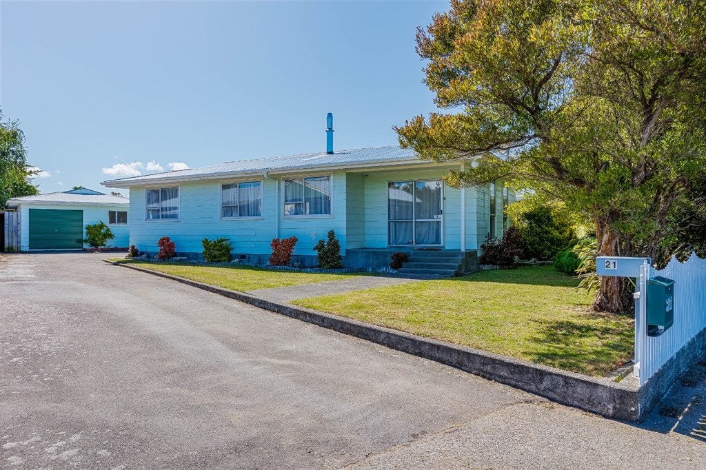 21 Taranaki Street, Kuripuni, Masterton - Carousel 1