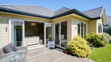 64 Glenroy Park Drive, Waikiwi, Invercargill - Carousel 1
