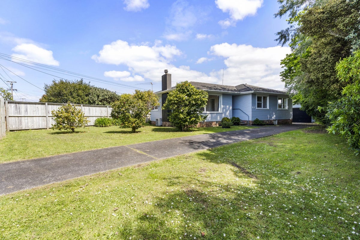 250 Birkdale Road, Birkdale, Auckland - Carousel 2