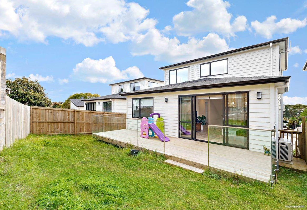 22B Thornlow Street, Glendene, Auckland - Carousel 11