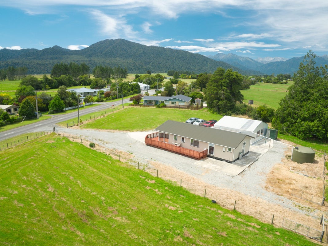 22 Upper Kokatahi Road, Hokitika - Carousel 1