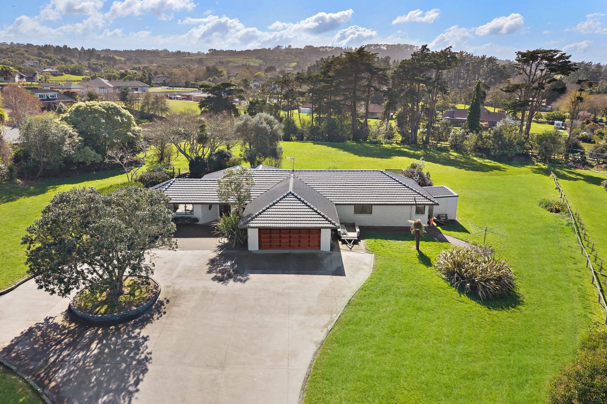 30 Ranfurly Road, Alfriston, Auckland - Carousel 2