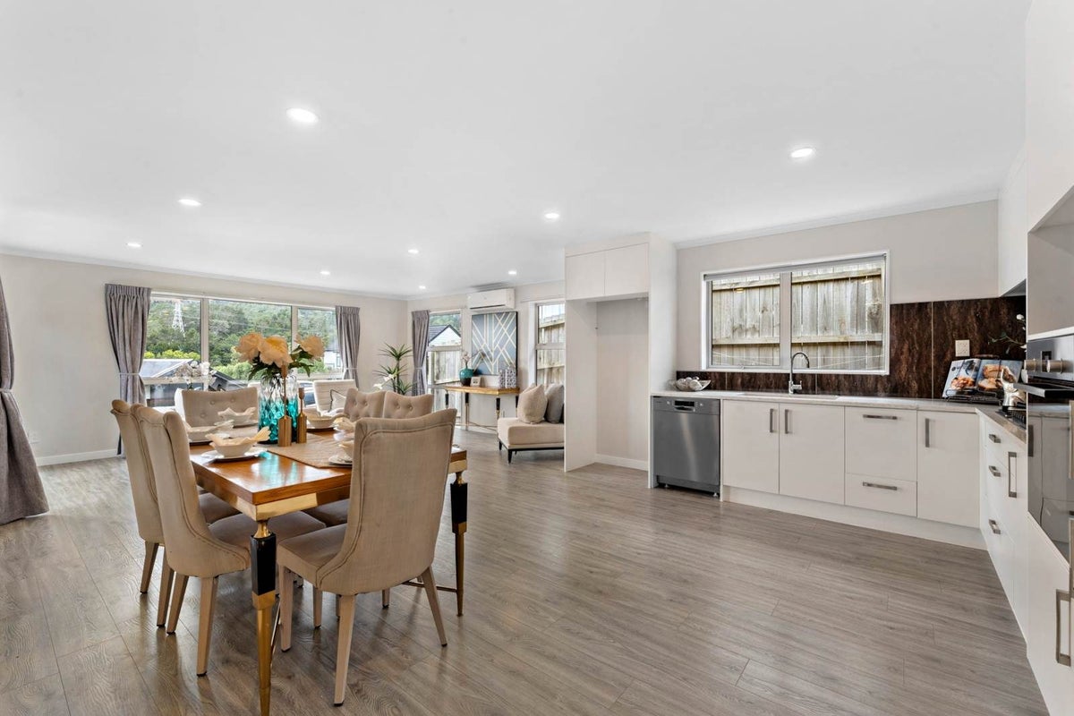 78 Jeroboam Loop, Kumeu, Rodney, Auckland - Carousel 2