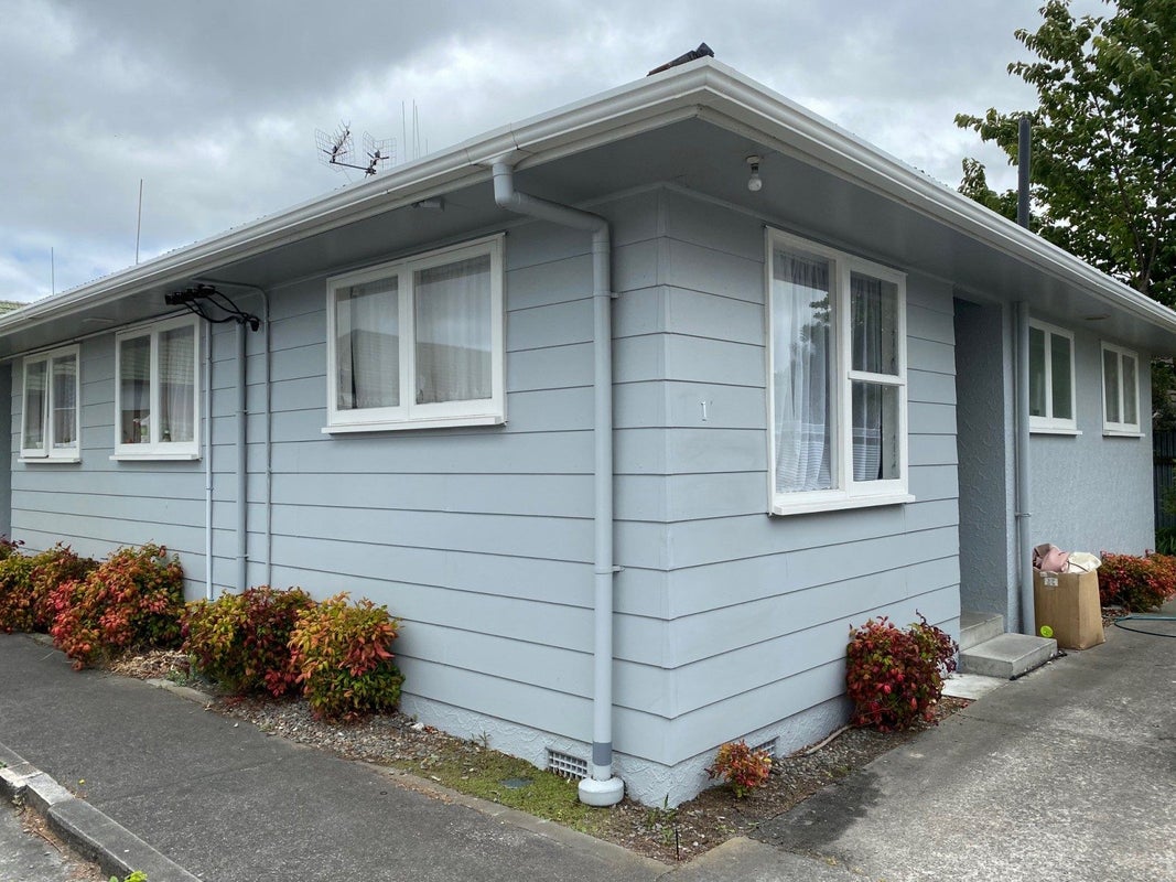 1/20 Victoria Street, Ebdentown, Upper Hutt - Carousel 1