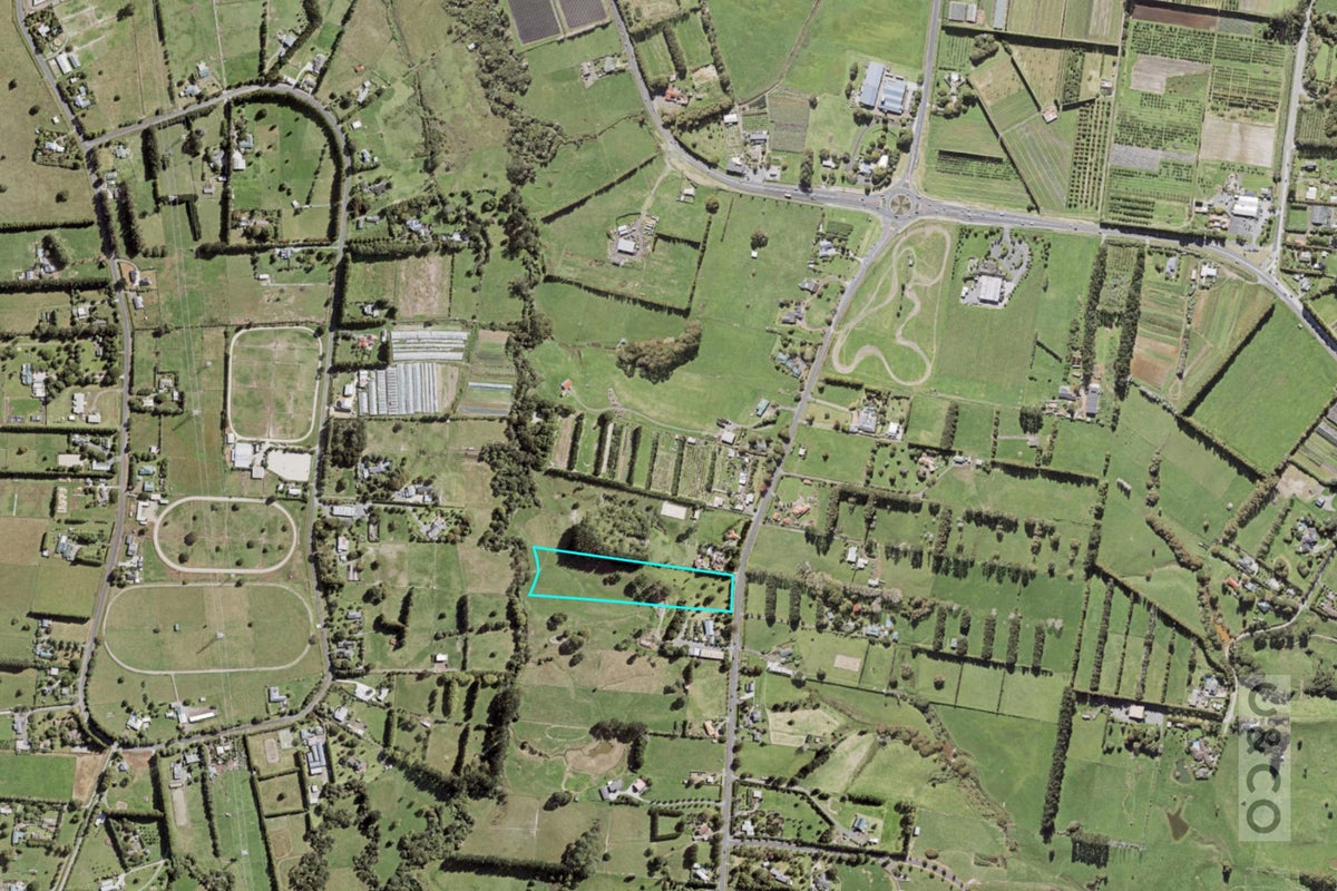 408 Taupaki Road, Kumeu - Carousel 23