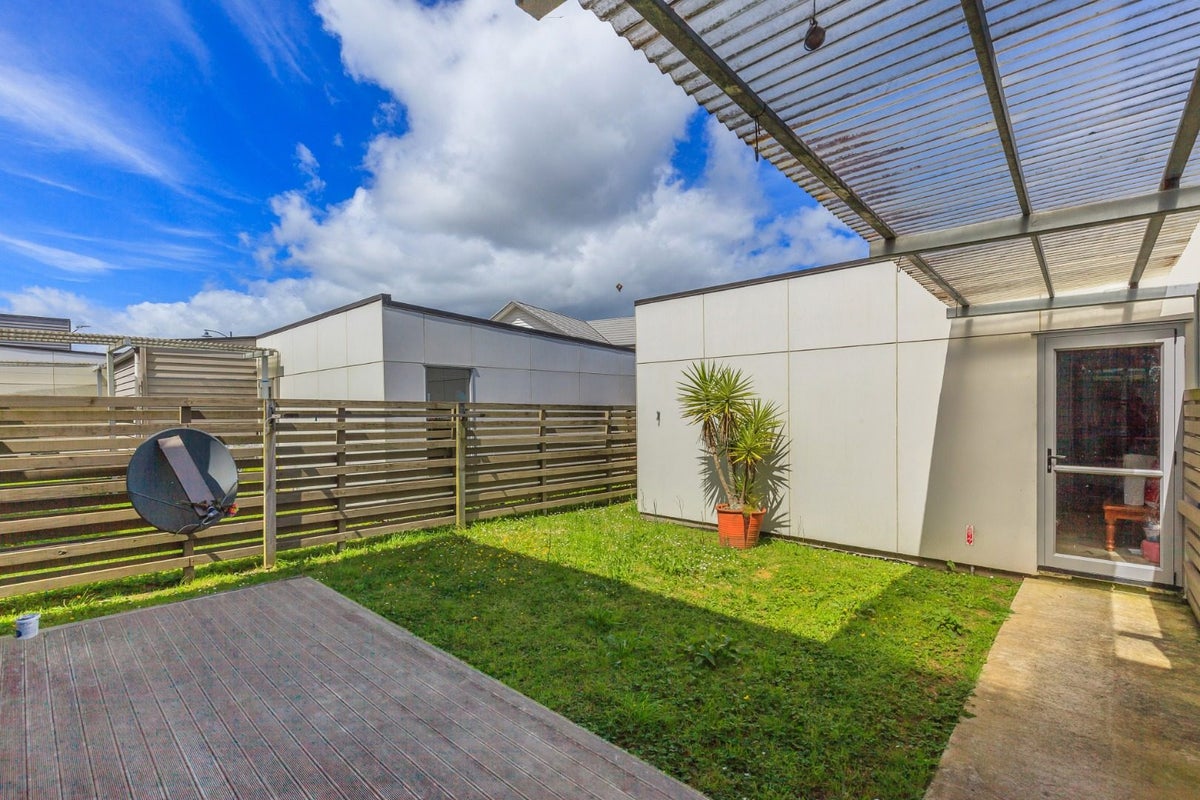 14 Kauri Drive, Takanini, Auckland - Carousel 16