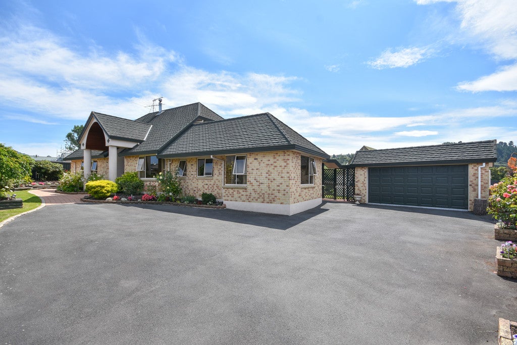 80A Main Road, Fairfield, Dunedin - Carousel 1