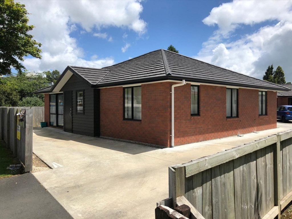 7A Vesty Avenue, Hillcrest, Hamilton - Carousel 1