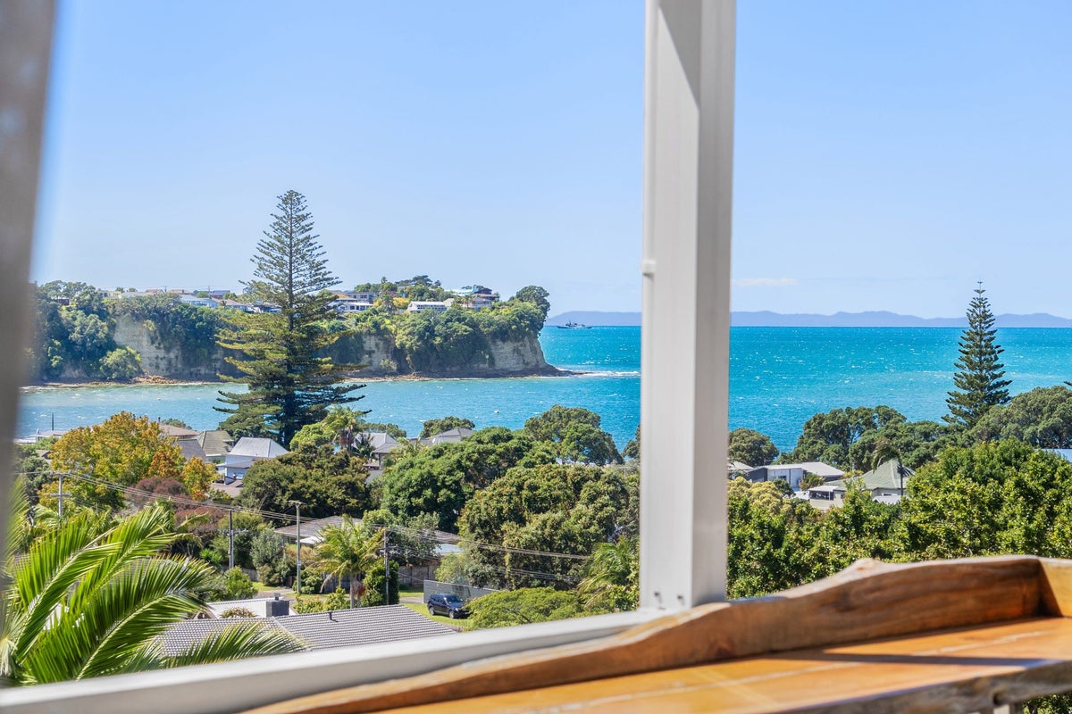 45 Cochrane Avenue, Arkles Bay, Whangaparaoa - Carousel 1