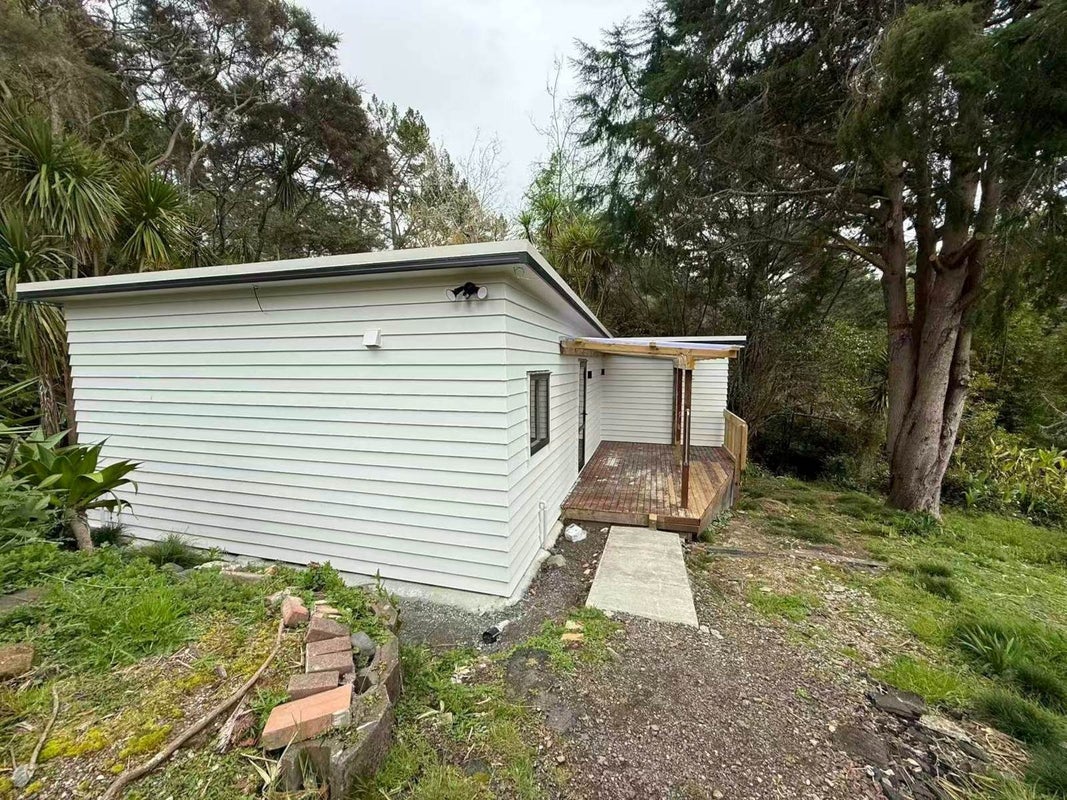 53 Red Hills Road, Massey, Auckland - Carousel 1