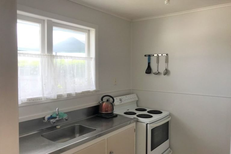 19 Tairere Crescent, Rosehill, Papakura - Carousel 2